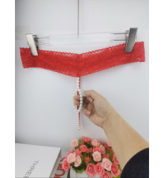 블랙 레이스 센서리 스트랩 레드